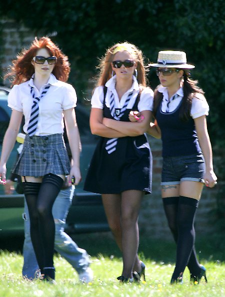 These women are only *pretending* to be sexually precocious teenage girls, so it’s alright.